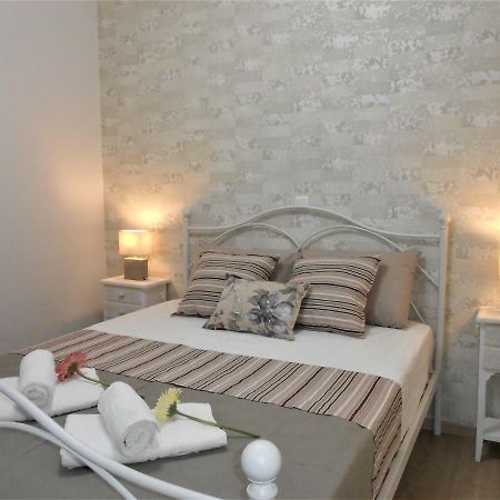 Marras Apartment Афіни Екстер'єр фото