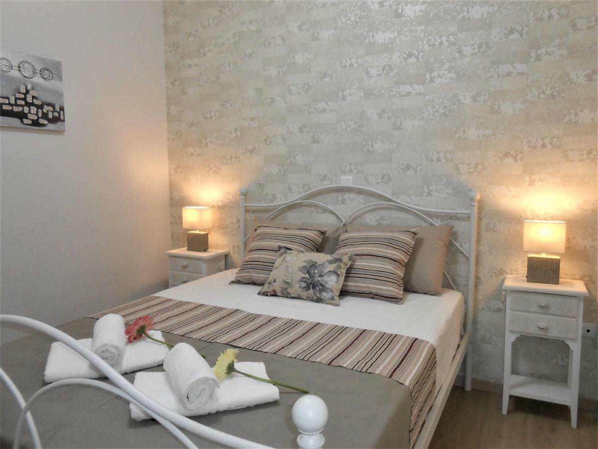 Marras Apartment Афіни Екстер'єр фото