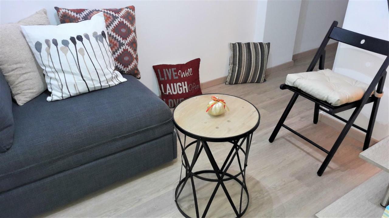 Marras Apartment Афіни Екстер'єр фото